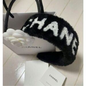 Chanel headband